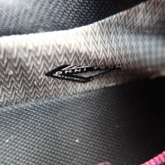 Columbia Shoes Womens 10.5 Trail Running Athletic Outdoor Hiking Waterproof Low - Picture 15 of 16